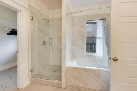 Tiny photo for 7015 N Sheridan Road, Chicago, IL 60626 (MLS # 12601387)
