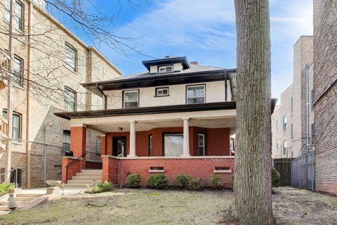 7015 N Sheridan Road Chicago IL 60626