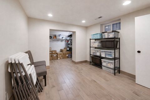 Tiny photo for 7015 N Sheridan Road, Chicago, IL 60626 (MLS # 12601387)