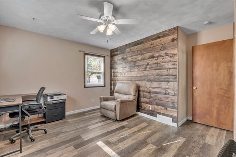 Tiny photo for 5332 31st Avenue Court, Moline, IL 61265 (MLS # 12602518)