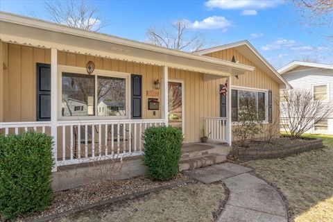 Tiny photo for 5332 31st Avenue Court, Moline, IL 61265 (MLS # 12602518)