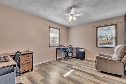 Tiny photo for 5332 31st Avenue Court, Moline, IL 61265 (MLS # 12602518)