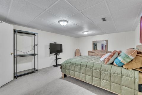 Tiny photo for 5332 31st Avenue Court, Moline, IL 61265 (MLS # 12602518)