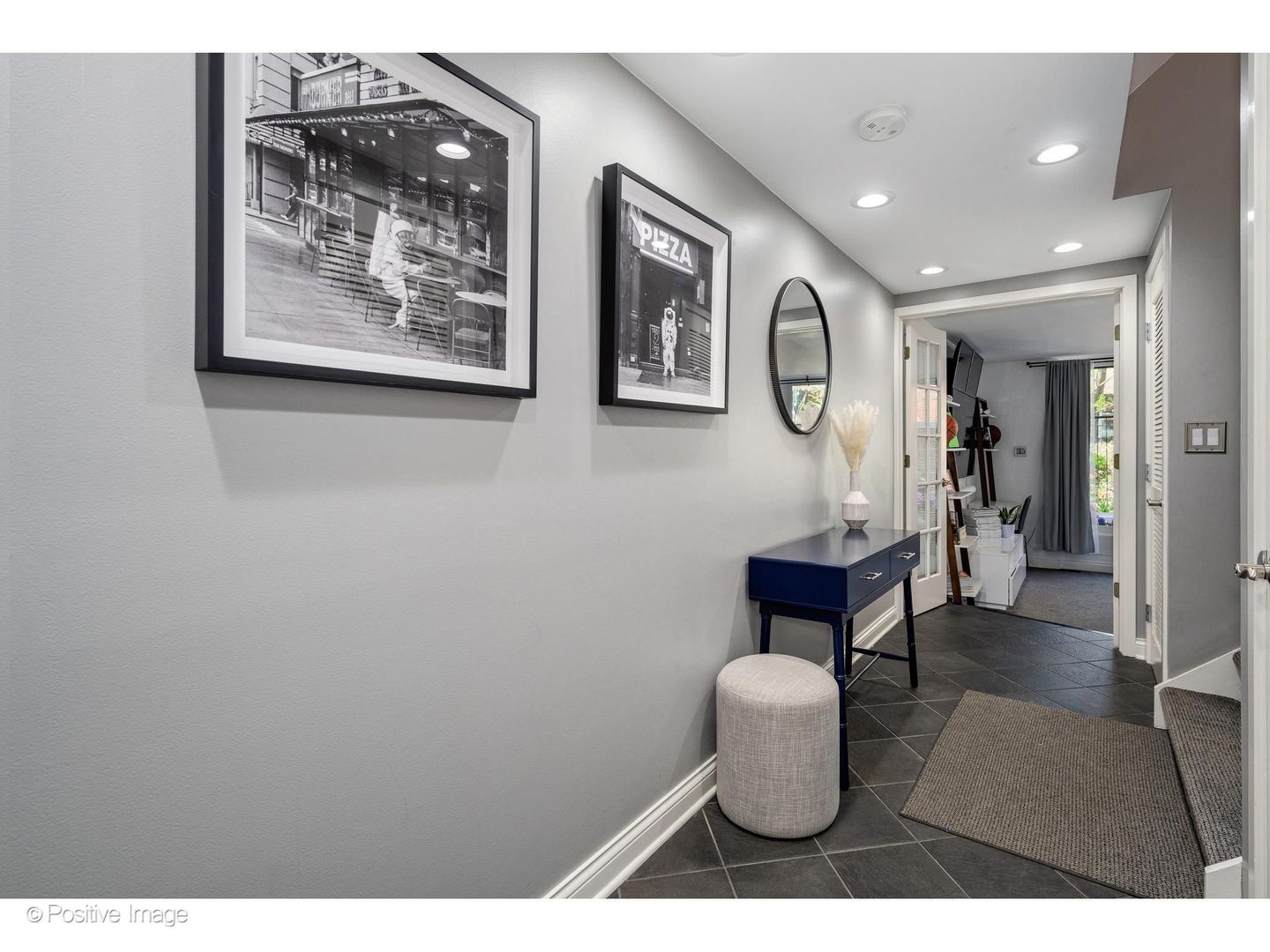 1622 N Mohawk Street B