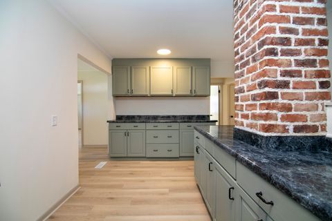 Tiny photo for 1470 S 5th Avenue, Kankakee, IL 60901 (MLS # 12491288)