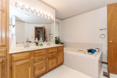 Tiny photo for 1204 Kenneth Drive, Bloomington, IL 61704 (MLS # 12785844)