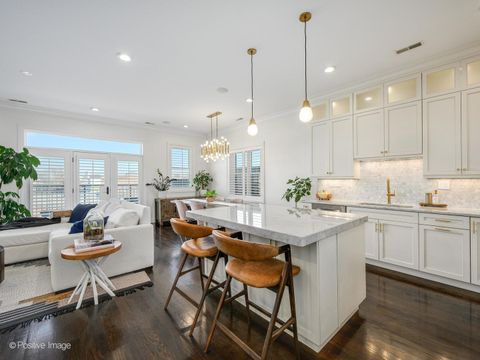 Tiny photo for 3510 N Southport Avenue #PH, Chicago, IL 60657 (MLS # 12543970)