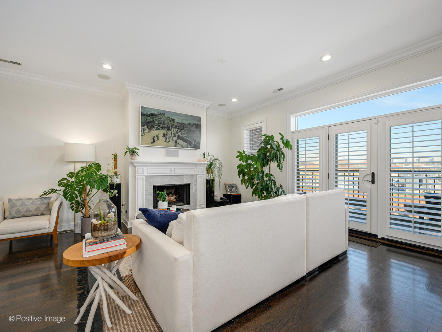 3510 N Southport Avenue PH