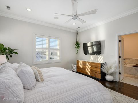 Tiny photo for 3510 N Southport Avenue #PH, Chicago, IL 60657 (MLS # 12543970)