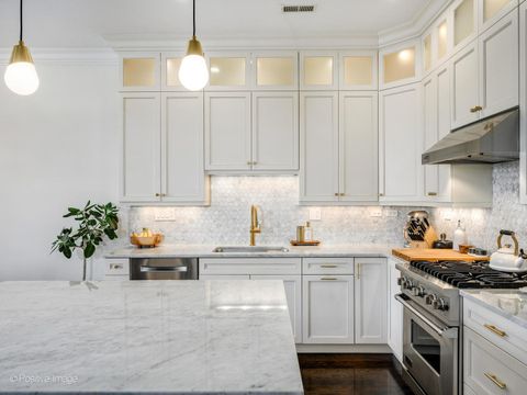 Tiny photo for 3510 N Southport Avenue #PH, Chicago, IL 60657 (MLS # 12543970)