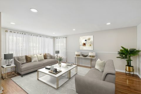 Tiny photo for 16010 Dobson Avenue, South Holland, IL 60473 (MLS # 12383220)