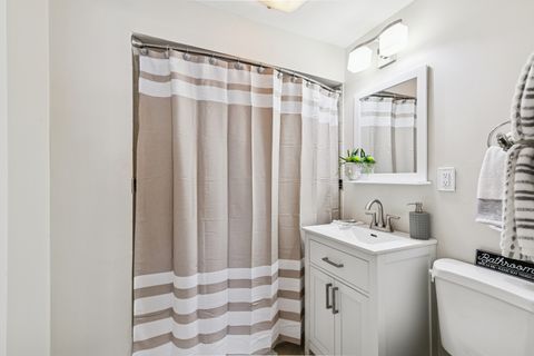 Tiny photo for 16010 Dobson Avenue, South Holland, IL 60473 (MLS # 12383220)