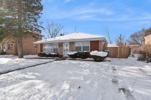 Tiny photo for 16010 Dobson Avenue, South Holland, IL 60473 (MLS # 12383220)