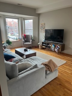 901 W DAKIN Street 2E