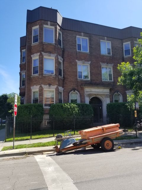 901 W DAKIN Street 2E Chicago IL 60613