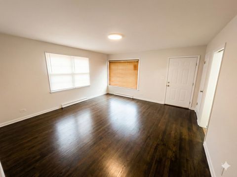 Tiny photo for 37684 N Sheridan Road, Beach Park, IL 60087 (MLS # 12525238)