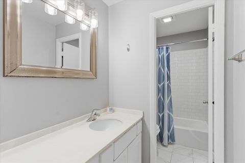 Tiny photo for 802 W GEORGE Street #1, Chicago, IL 60657 (MLS # 12634383)
