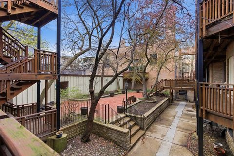 Tiny photo for 802 W GEORGE Street #1, Chicago, IL 60657 (MLS # 12634383)