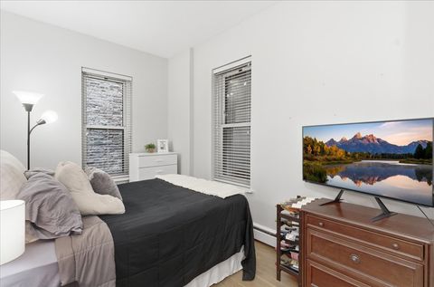 Tiny photo for 802 W GEORGE Street #1, Chicago, IL 60657 (MLS # 12634383)