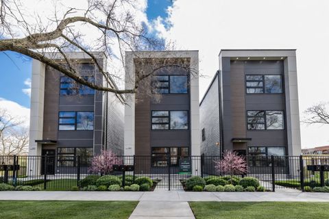 5637-43 S Prairie Avenue Chicago IL 60637