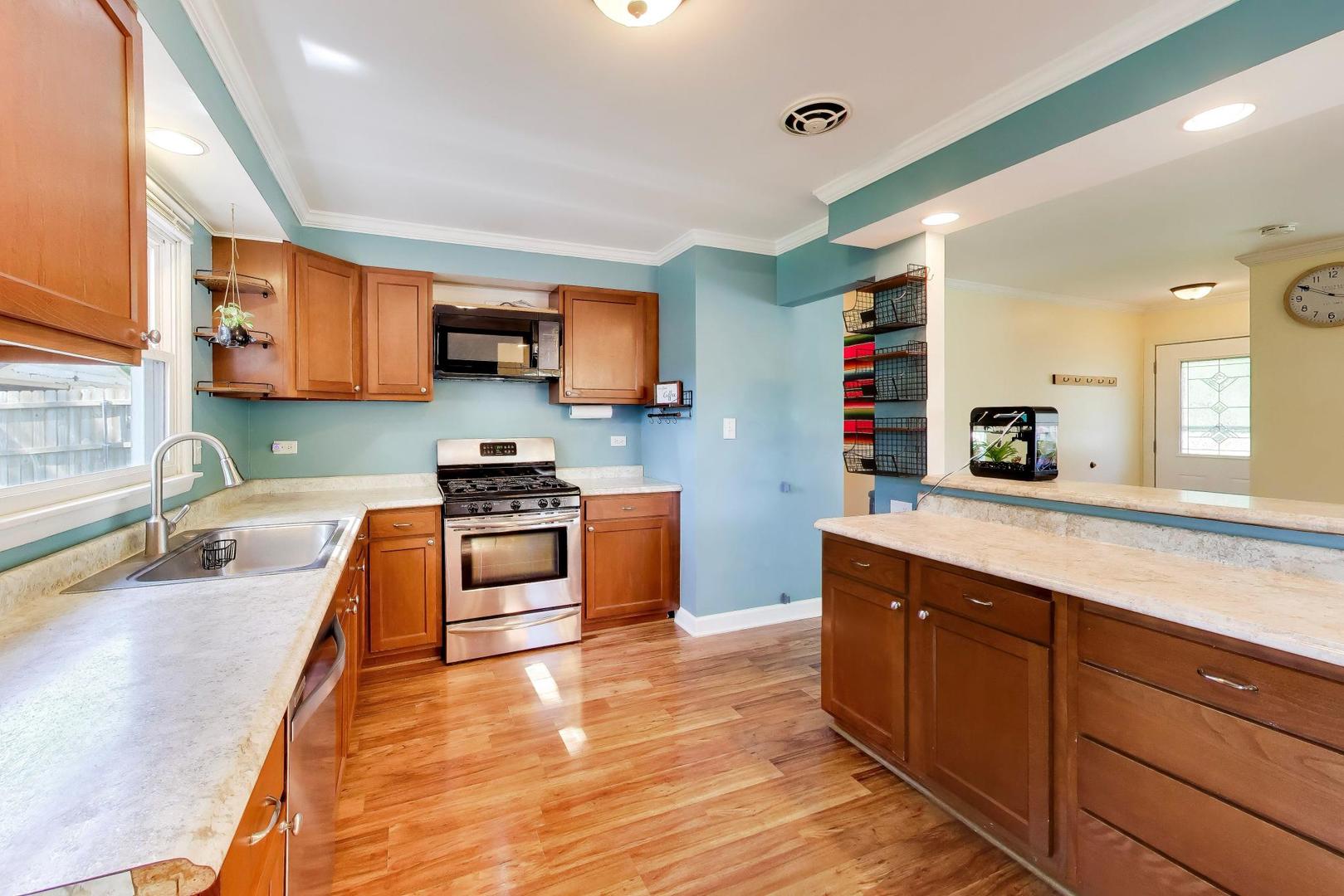 448 N Pershing Avenue