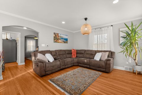 Tiny photo for 8464 Gross Point Road, Skokie, IL 60077 (MLS # 12498120)