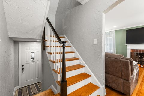 Tiny photo for 8464 Gross Point Road, Skokie, IL 60077 (MLS # 12498120)