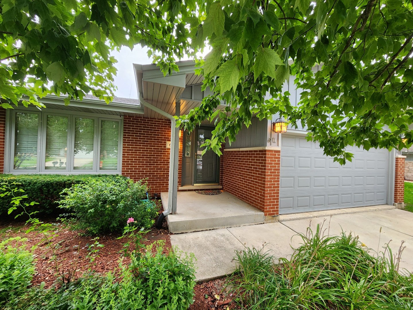 639 Poplar Avenue