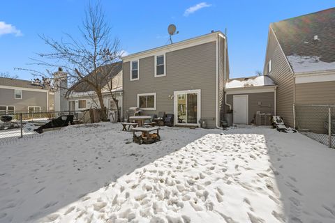 Tiny photo for 29W358 Crabtree Lane, Warrenville, IL 60555 (MLS # 12561551)