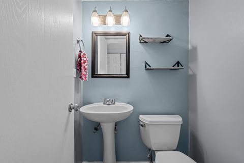 Tiny photo for 29W358 Crabtree Lane, Warrenville, IL 60555 (MLS # 12561551)