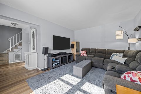 Tiny photo for 29W358 Crabtree Lane, Warrenville, IL 60555 (MLS # 12561551)