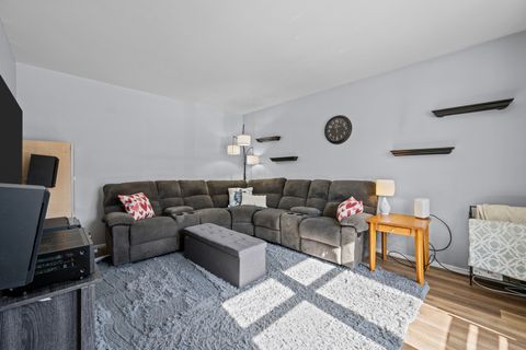 Tiny photo for 29W358 Crabtree Lane, Warrenville, IL 60555 (MLS # 12561551)