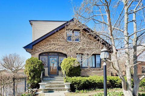 Tiny photo for 250 High Street, Highwood, IL 60040 (MLS # 12577549)