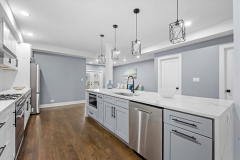 Tiny photo for 1531 Wenonah Avenue, Berwyn, IL 60402 (MLS # 12682083)