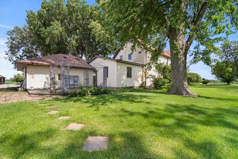 Tiny photo for 23875 E 00 N Road, Cropsey, IL 61731 (MLS # 12368273)