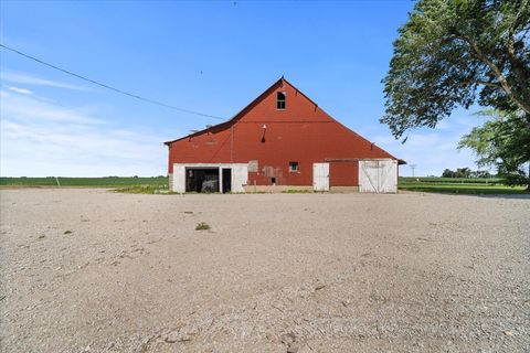 Tiny photo for 23875 E 00 N Road, Cropsey, IL 61731 (MLS # 12368273)