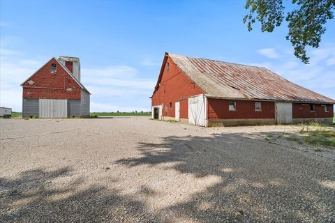Tiny photo for 23875 E 00 N Road, Cropsey, IL 61731 (MLS # 12368273)