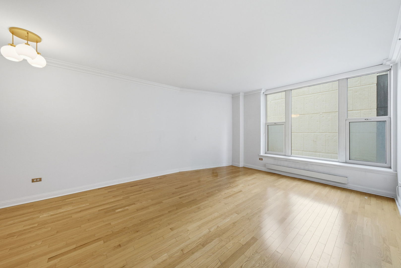25 E SUPERIOR Street 705