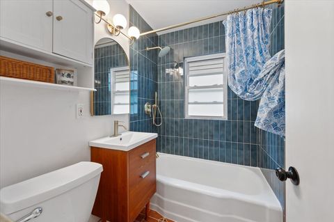 Tiny photo for 220 Richmond Street, Evanston, IL 60202 (MLS # 12516299)