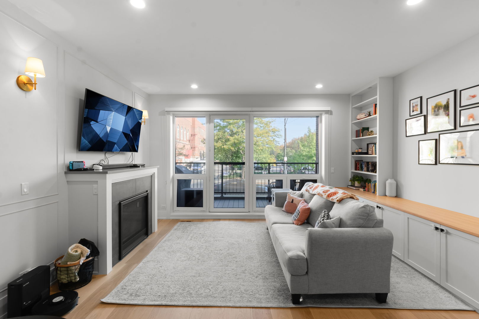 1511 W IRVING PARK Road 1W