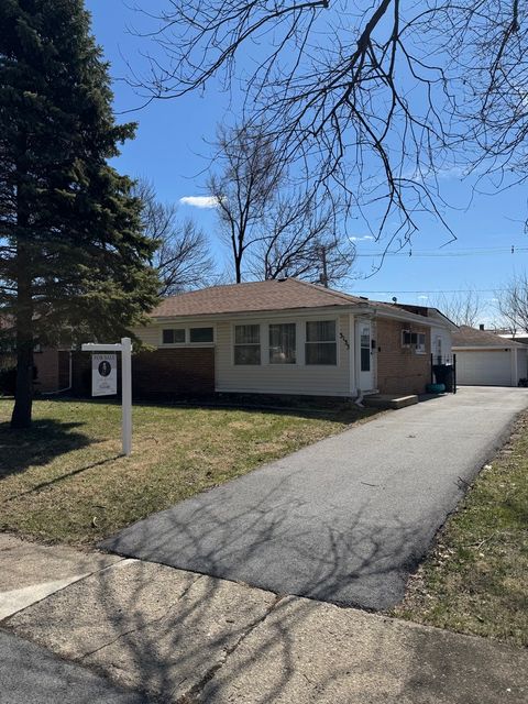 Photo of 3133 Stafford Drive, Markham, IL 60428 (MLS # 12602435)