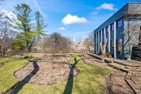 Tiny photo for 108 N Wheeling Road, Prospect Heights, IL 60070 (MLS # 12610645)