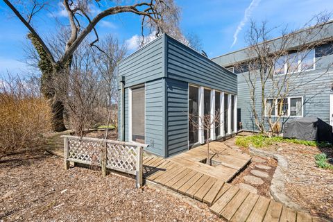 Tiny photo for 108 N Wheeling Road, Prospect Heights, IL 60070 (MLS # 12610645)