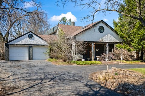 Tiny photo for 108 N Wheeling Road, Prospect Heights, IL 60070 (MLS # 12610645)