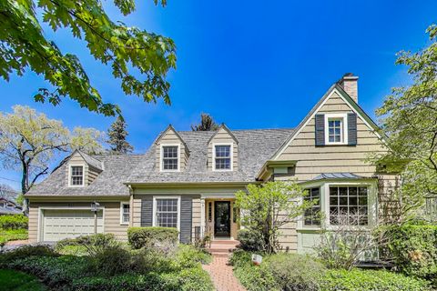 610 E Fairview Street Arlington Heights IL 60005