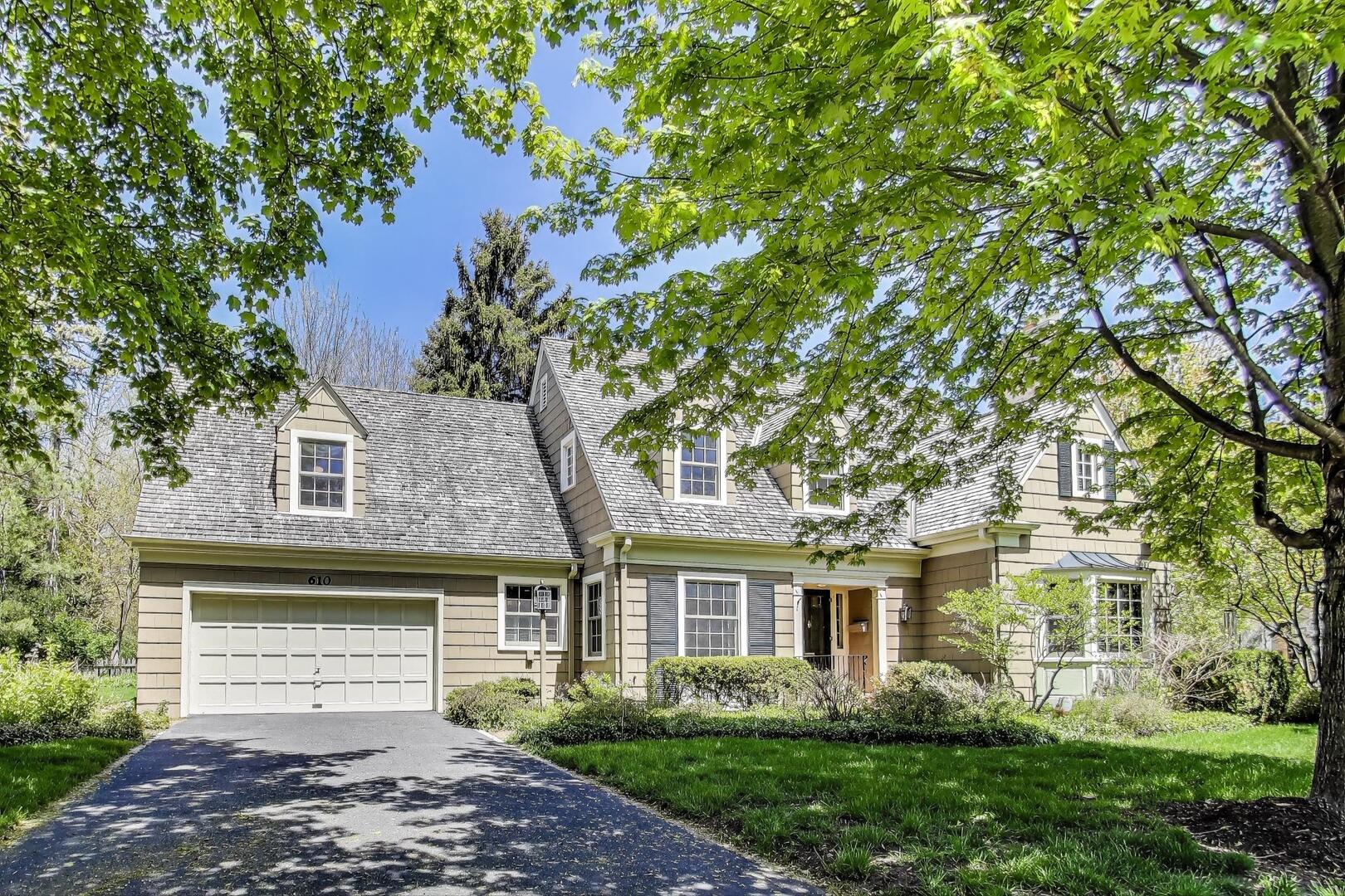 610 E Fairview Street