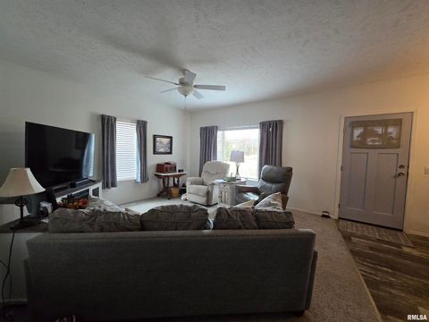 Tiny photo for 1436 1100 E Street, Mt Sterling, IL 62353 (MLS # QC4269682)