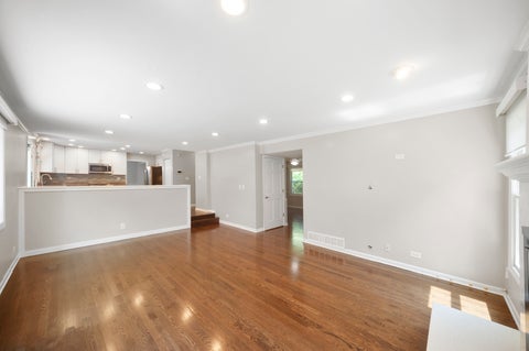 Tiny photo for 310 Chesterfield Lane, Vernon Hills, IL 60061 (MLS # 12695313)