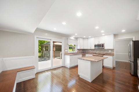 Tiny photo for 310 Chesterfield Lane, Vernon Hills, IL 60061 (MLS # 12695313)