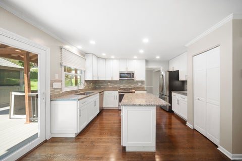 Tiny photo for 310 Chesterfield Lane, Vernon Hills, IL 60061 (MLS # 12695313)